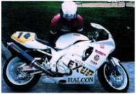 Una motocicleta es un automv