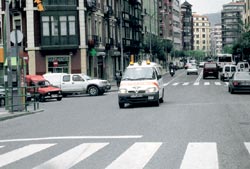 Si se aproxima hacia usted una