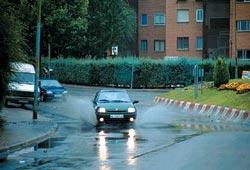 Si los frenos se mojan, Ud, de