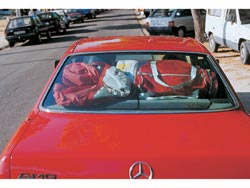 El equipaje en el turismo, d