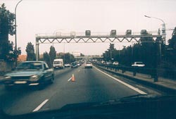 Circula Ud. por el carril que,